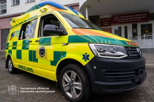 Нове обладнання для маленьких пацієнтів: дитяча лікарня Запоріжжя отримала сучасну швидку зі Швеції